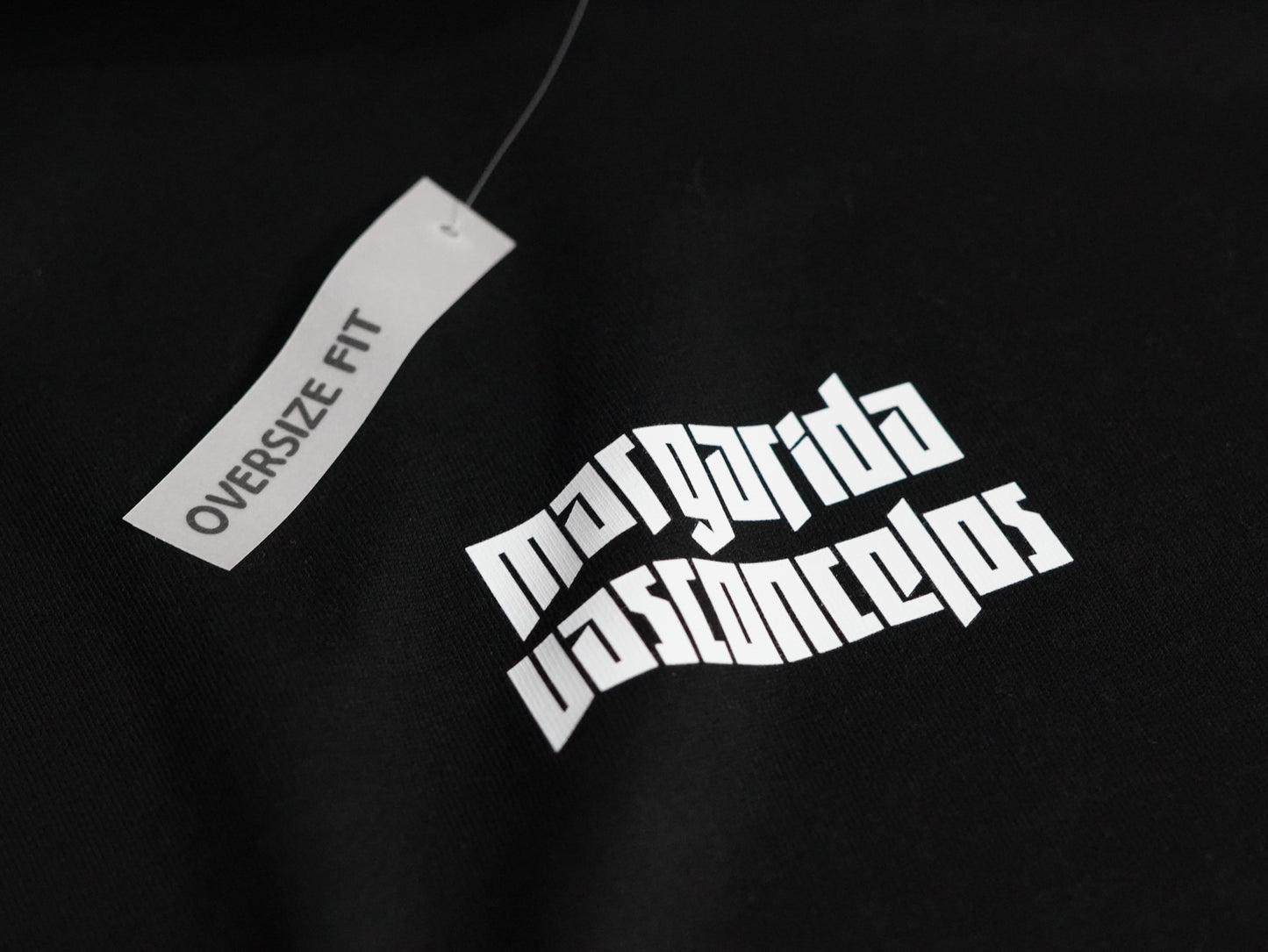 T-shirt Estilo Oversized (Produto Oficial - Margarida Vasconcelos)