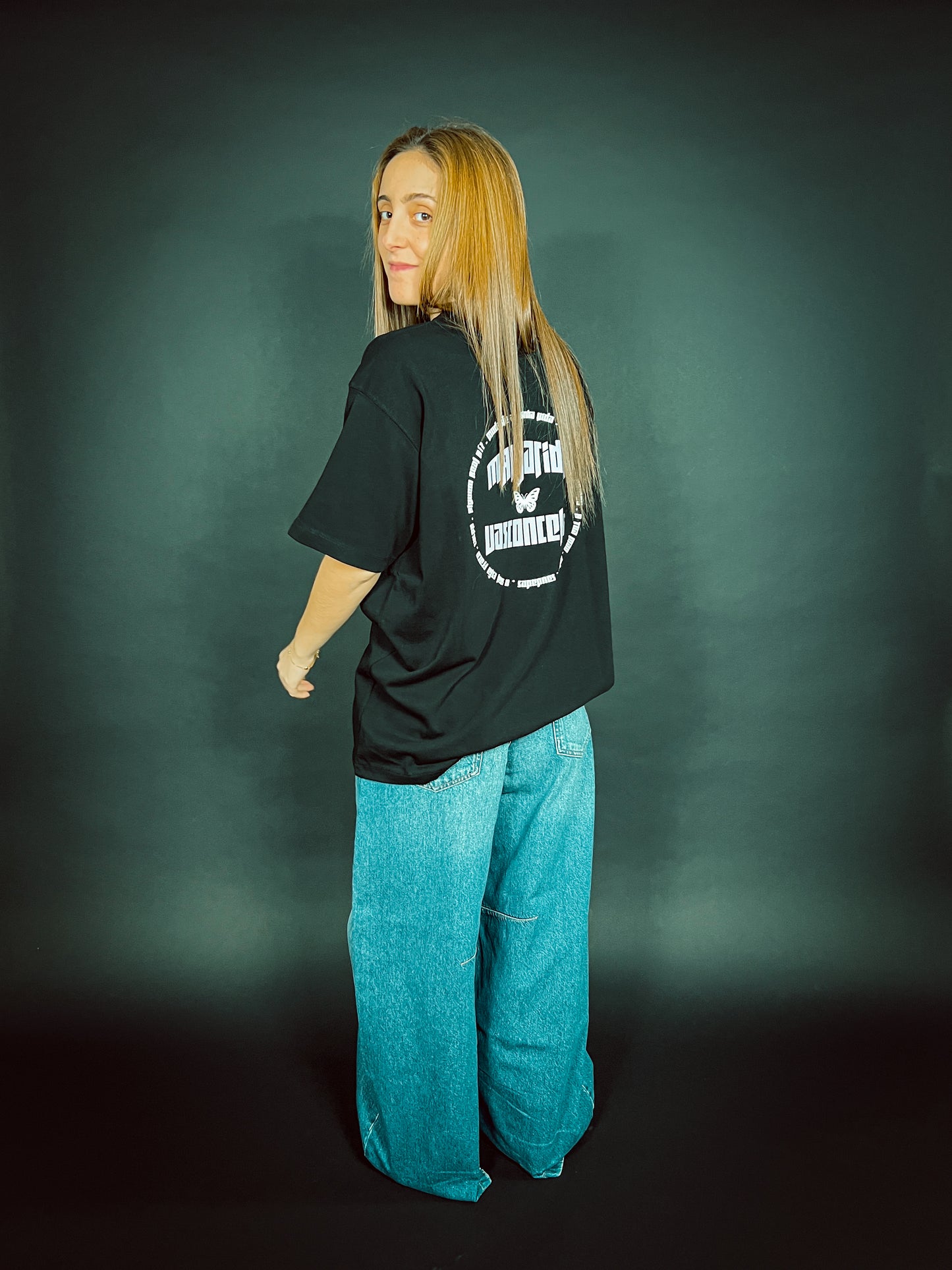 T-shirt Estilo Oversized (Produto Oficial - Margarida Vasconcelos)